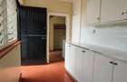4 Bed House with En Suite in Rosslyn - 13