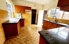 4 Bed Townhouse with En Suite at Lavington - 13
