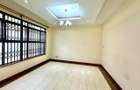 6 Bed Townhouse with En Suite in Nyari - 11