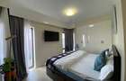 Serviced 1 Bed Apartment with En Suite in Riverside - 15