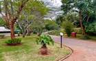 4 Bed Villa with En Suite in Windsor - 17