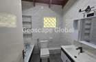 4 Bed House with En Suite in Rosslyn - 9