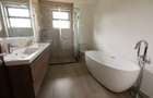 4 Bed Villa with En Suite at Two Rivers - 9