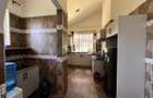 4 Bed House with En Suite in Nyari - 8