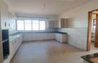 5 Bed Townhouse with En Suite at Loresho - 3