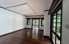 4 Bed Townhouse with En Suite at Riverside Dr - 9