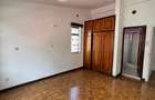 5 Bed Townhouse with En Suite in Kilimani - 4