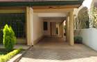4 Bed Townhouse with En Suite in Lavington - 9