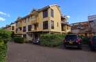 6 Bed Townhouse with En Suite at Lavington Green - 18