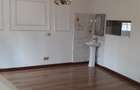 4 Bed House with En Suite at Mountain View - 11