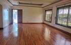 5 Bed Townhouse with En Suite at Westlands - 5