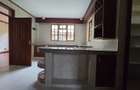 4 Bed House with En Suite in Lavington - 11