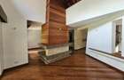 5 Bed House with En Suite in Runda - 14