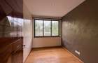 4 Bed Townhouse with En Suite in Lavington - 9