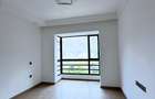 2 Bed Apartment with En Suite at Riverside Drive - 9