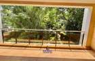 3 Bed Apartment with En Suite at Riverside Dr - 2