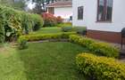 4 Bed House with En Suite at Lavington - 5