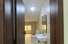 5 Bed House with En Suite in Eastern ByPass - 14