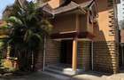 5 Bed Townhouse with En Suite in Lavington - 2