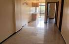 1 Bed Apartment with Gym in Kilimani - 1