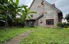 5 Bed Townhouse with En Suite at Lavington - 1