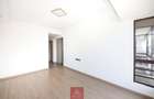 3 Bed Apartment with En Suite at Riverside Drive - 16