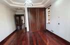 5 Bed House with En Suite in Runda - 7