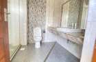 4 Bed Apartment with En Suite at Parklands - 9