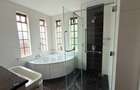 5 Bed Townhouse with En Suite in Lavington - 12