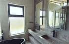 5 Bed Townhouse with En Suite in Runda - 12