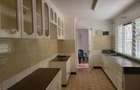 4 Bed House with En Suite at Crescent Road - 16