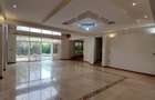 5 Bed Townhouse with En Suite at Convent Drive - 2