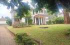 4 Bed Townhouse with En Suite at Redhill - 1