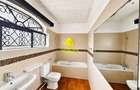 5 Bed House with En Suite in Nyari - 3