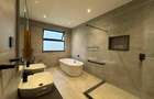 4 Bed Apartment with En Suite in Spring Valley - 10