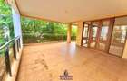 4 Bed Apartment with En Suite at Riverside Drive - 1