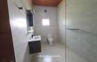 4 Bed House with Garden in Rosslyn - 9