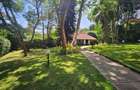 5 Bed House with En Suite in Runda - 13