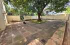 6 Bed House with Staff Quarters in Lake View - 10