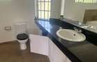 4 Bed Townhouse with En Suite in Spring Valley - 6