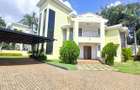 5 Bed Townhouse with En Suite at Lavington Green - 2