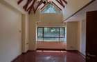 5 Bed Townhouse with En Suite in Lavington - 7