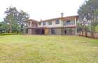 5 Bed House with En Suite in Runda - 1