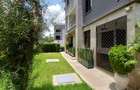 5 Bed Townhouse with En Suite at Off Convent Drive - 7
