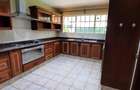 5 Bed Townhouse with En Suite in Lavington - 8