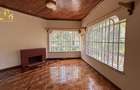 4 Bed Villa with En Suite in Spring Valley - 4
