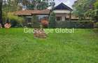 4 Bed House with En Suite in Lavington - 17
