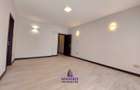 3 Bed Apartment with En Suite at Riverside Drive - 8