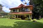 5 Bed Townhouse with Swimming Pool in Rosslyn - 1