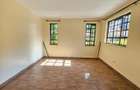5 Bed Townhouse with En Suite in Kyuna - 18